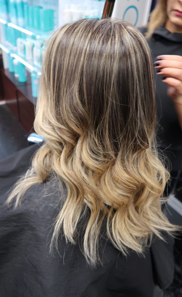Blonde Balayage Bergen County Bergenfield Tenafly Cresskill Dumont Healthy Hair Haircut Color Color specialists Loreal